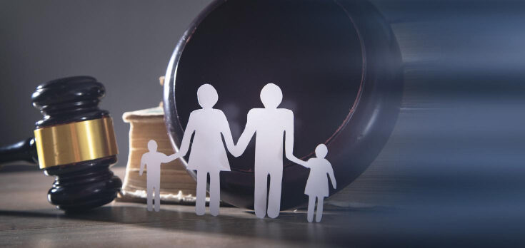 paper-cut-family-judge-gavel-book-family-law